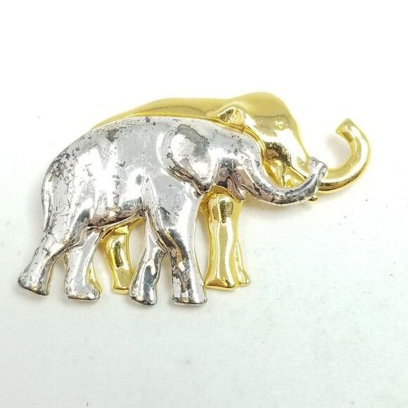 Vintage Liz Claiborne Two Elephant Brooch, Trunks Up Good Luck, Gold Tone - Picture 1 of 3